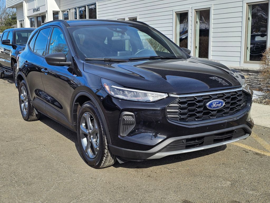 2025 Ford Escape ST-Line FWD