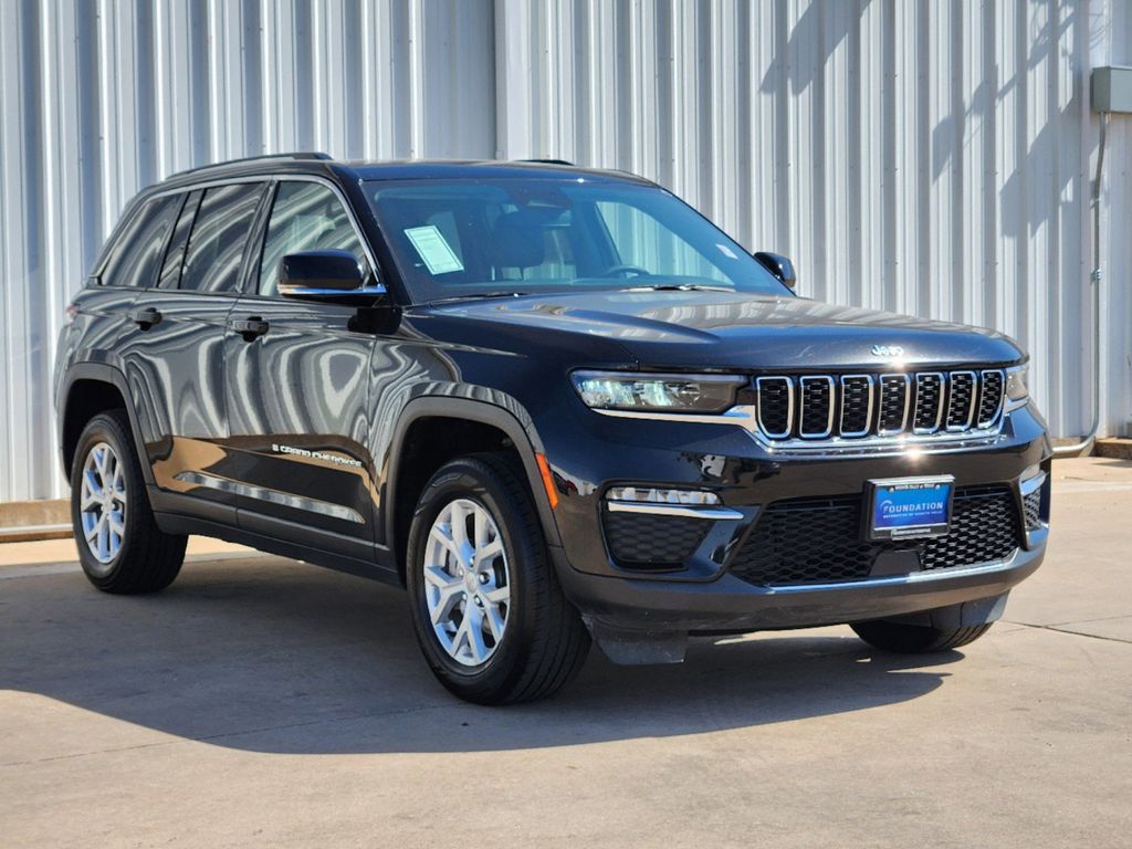 2023 Jeep Grand Cherokee Limited 3