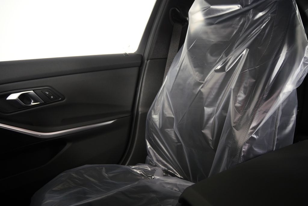 Thumbnail: 2026 BMW 3 Series - 22