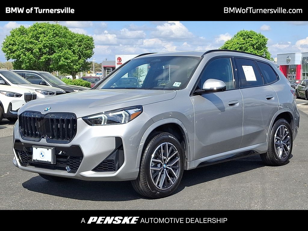 Thumbnail: 2026 BMW X1 - 1