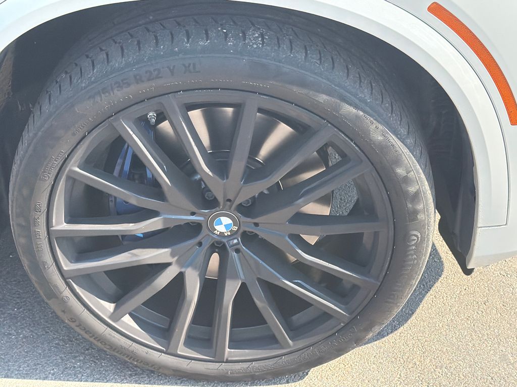 Used 2020 White BMW xDrive40i image 12