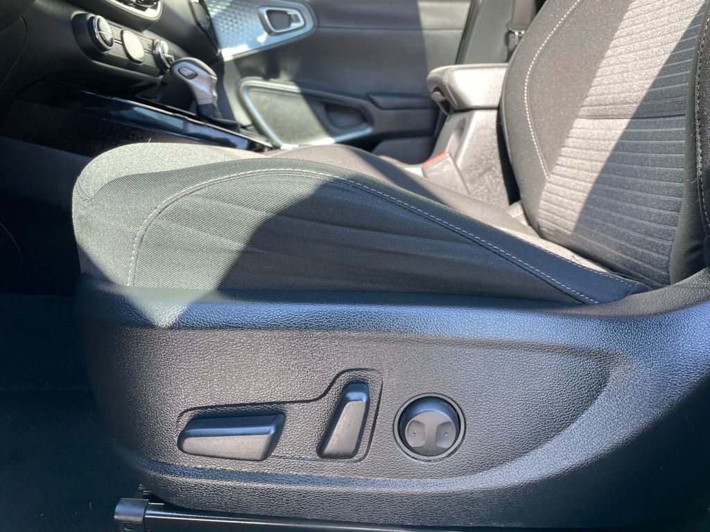 Thumbnail: 2023 Kia Soul - 26