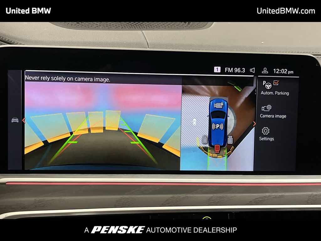 Thumbnail: 2022 BMW X7 - 12