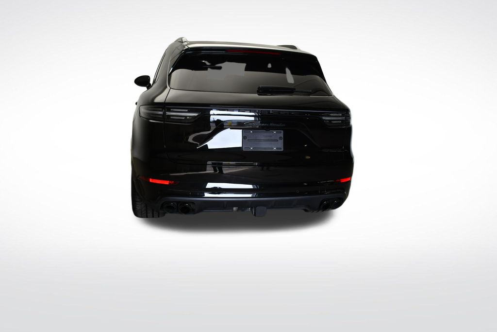 Thumbnail: 2023 Porsche Cayenne - 6