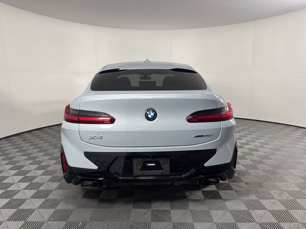 Thumbnail: 2023 BMW X4 - 6