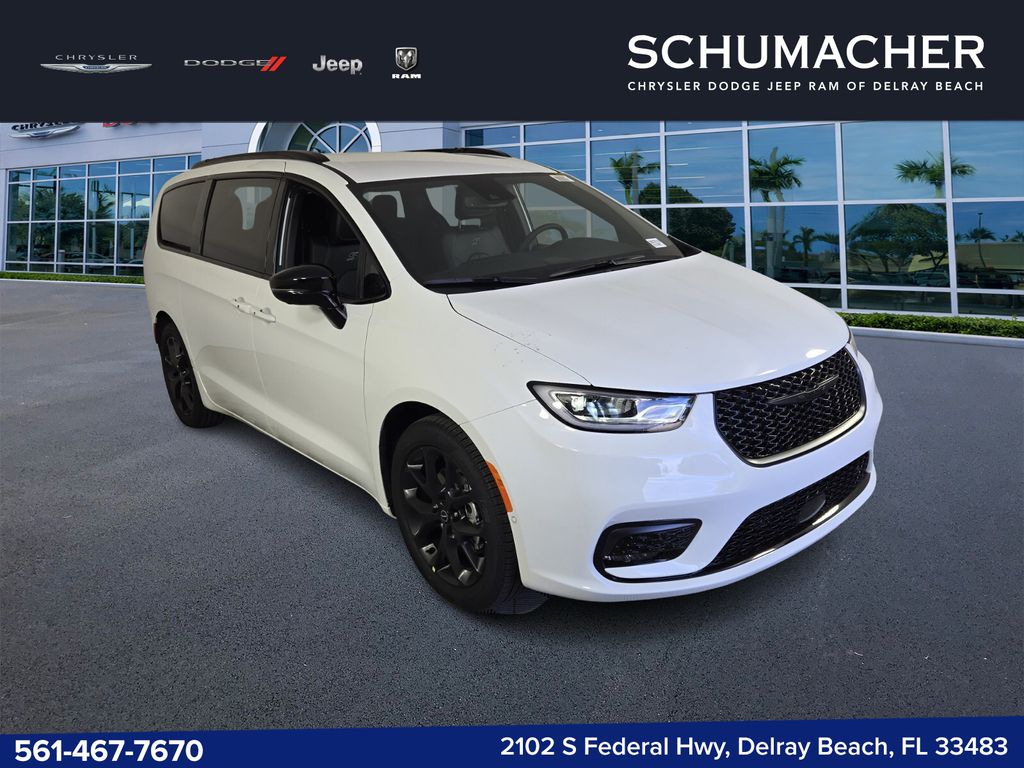 View vehicle photo 2