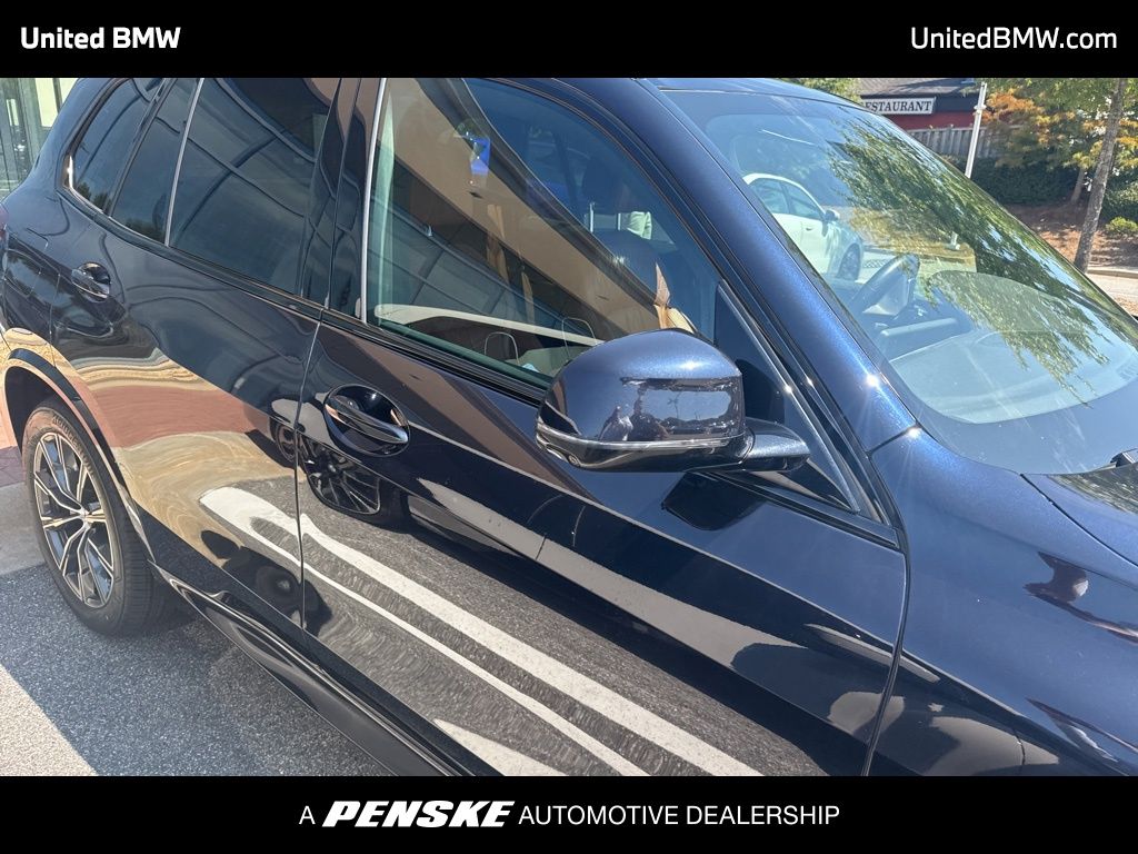 Thumbnail: 2022 BMW X5 - 15