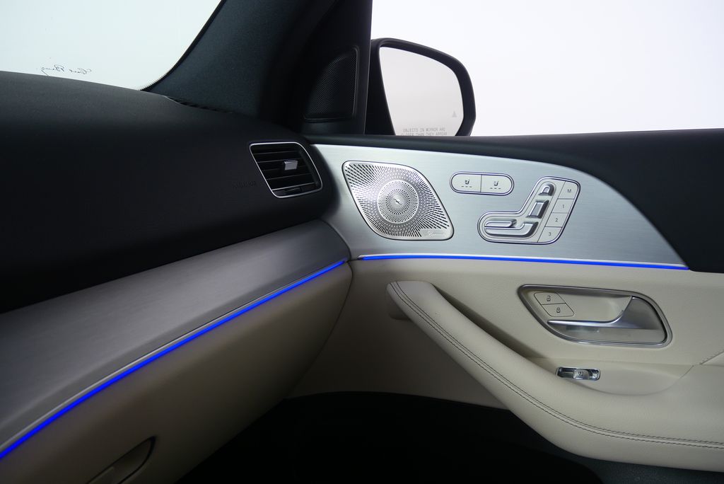 Thumbnail: 2025 Mercedes-Benz GLE - 29
