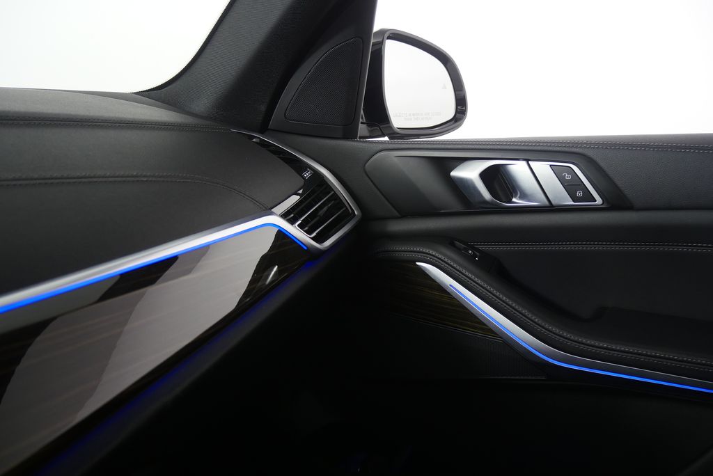 Thumbnail: 2023 BMW X5 - 27
