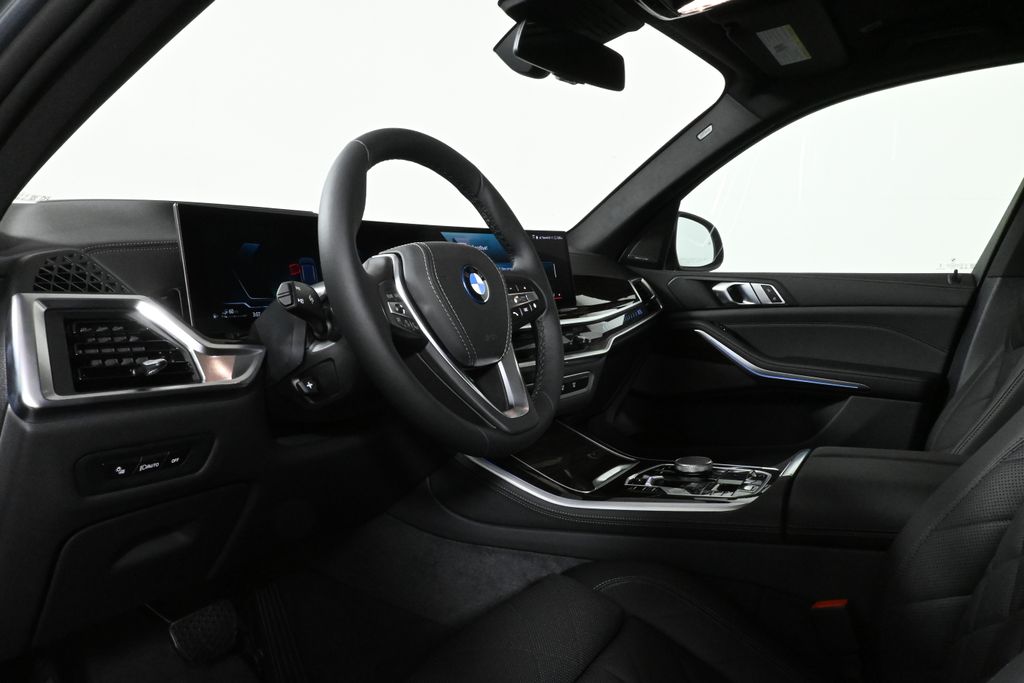 Thumbnail: 2025 BMW X5 - 4