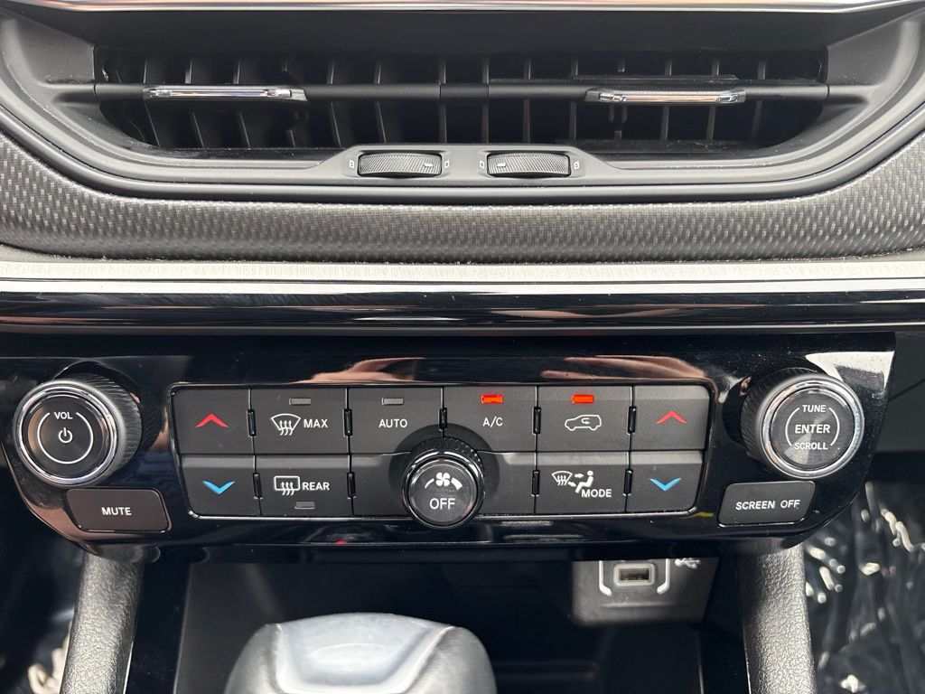 Used 2025 Jeep Compass SUV
