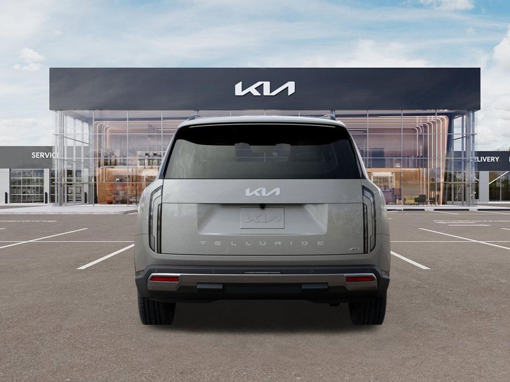 New 2027 Ivory Silver Kia S image 13