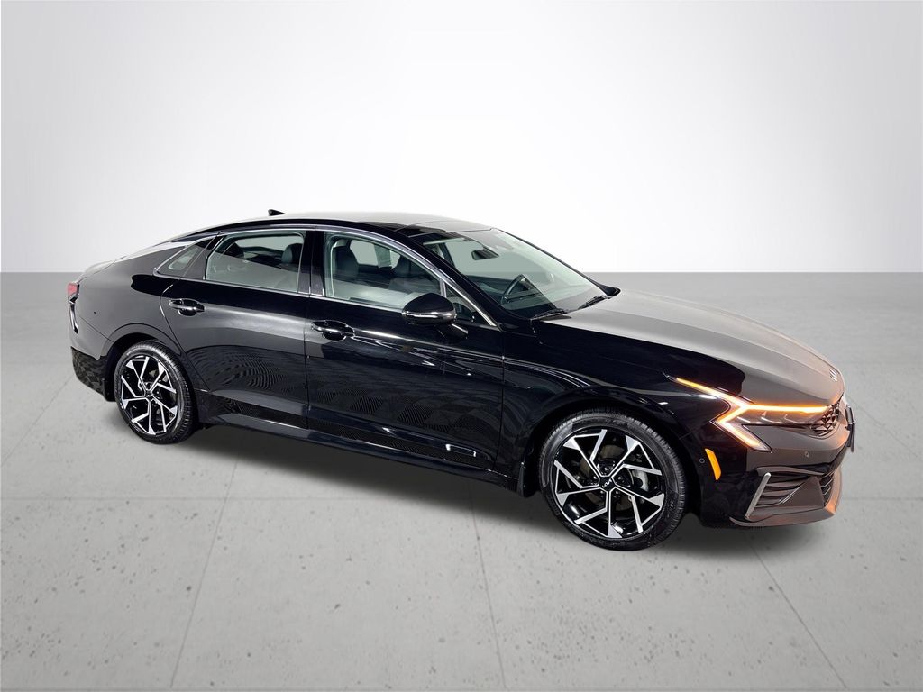 2025 Kia K5 EX