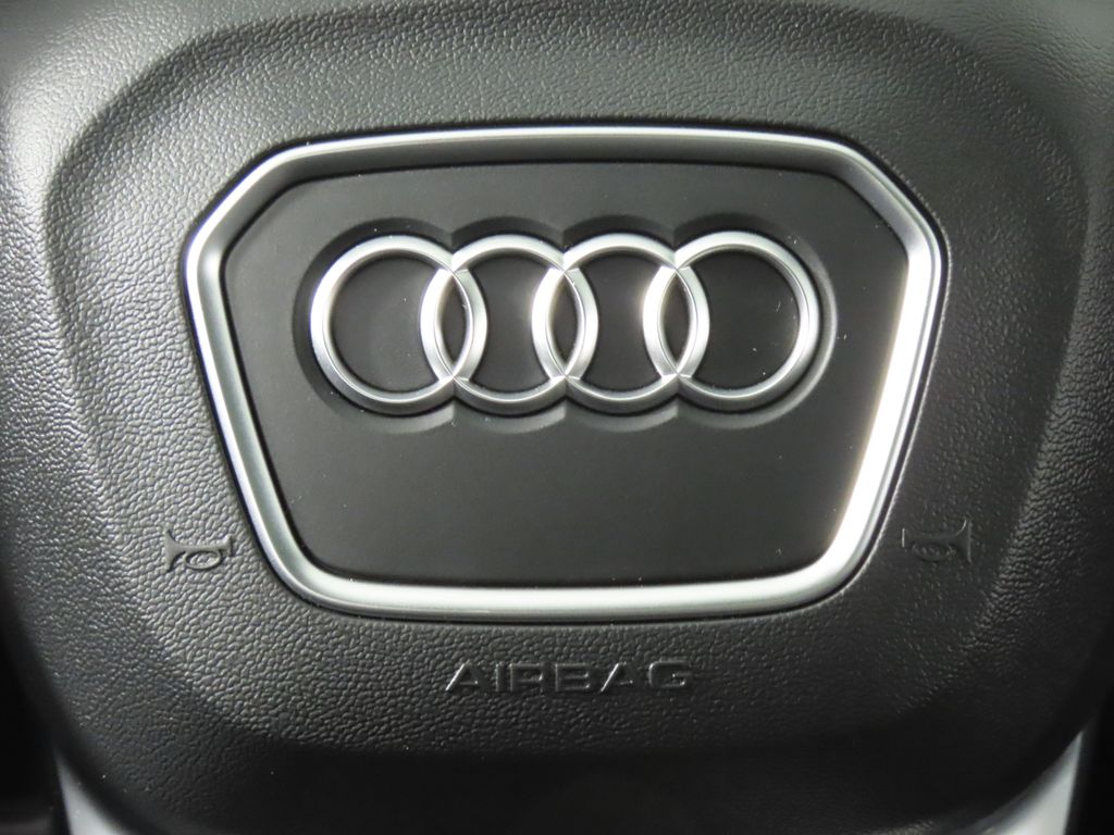 Thumbnail: 2023 Audi Q5 - 19