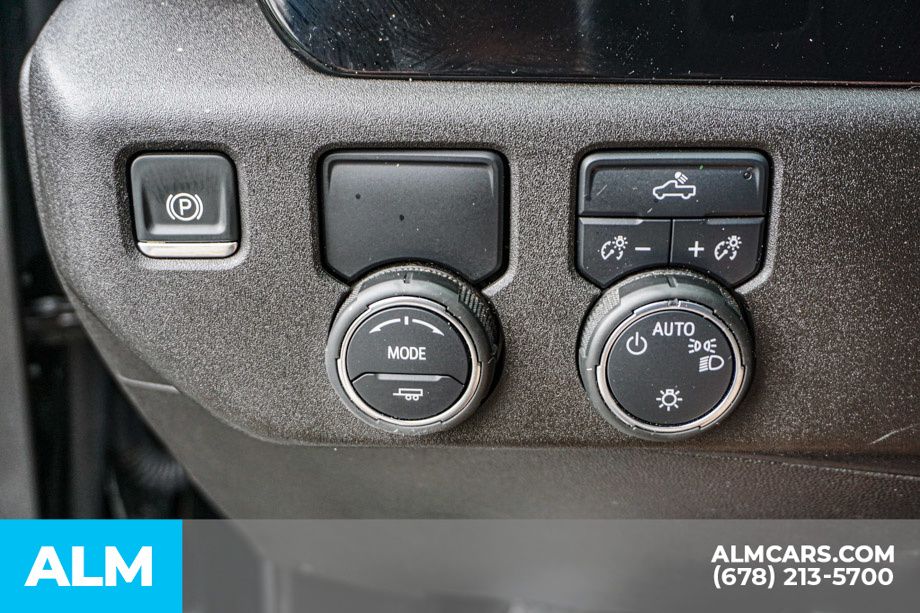 Used 2025 Black Chevrolet LT image 44