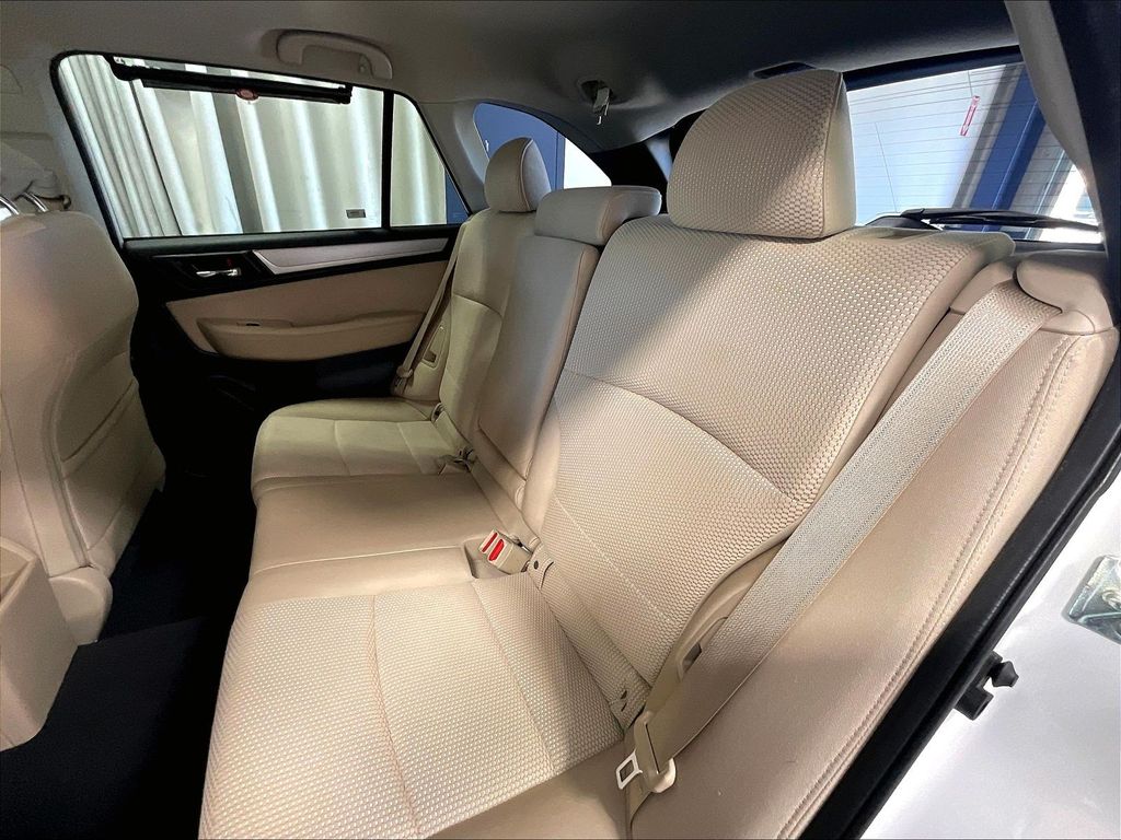 2015 Subaru Outback — photo 15