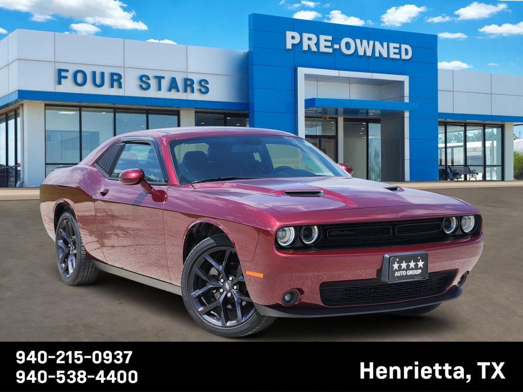 Octane Red Pearlcoat 2023 Dodge Challenger SXT RWD Coupe Rear-Wheel Drive 8-Speed Automatic