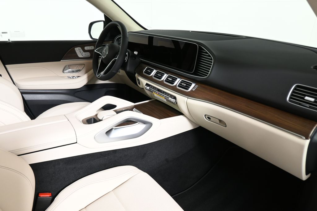 Thumbnail: 2026 Mercedes-Benz GLE - 20