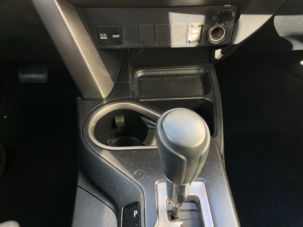 Thumbnail: 2017 Toyota RAV4 - 19