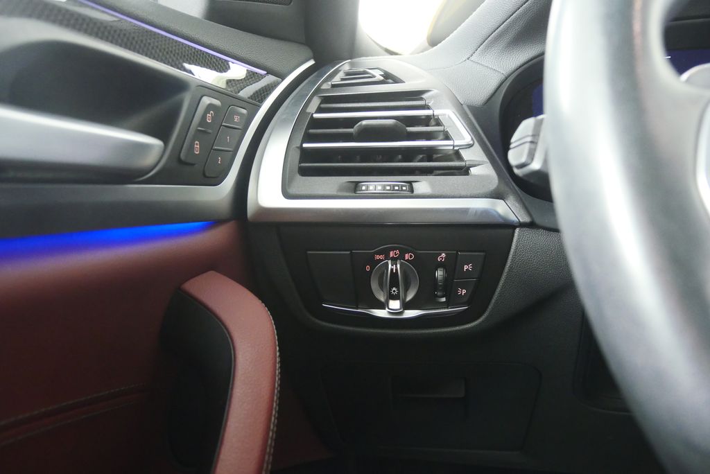 Thumbnail: 2023 BMW X4 - 21