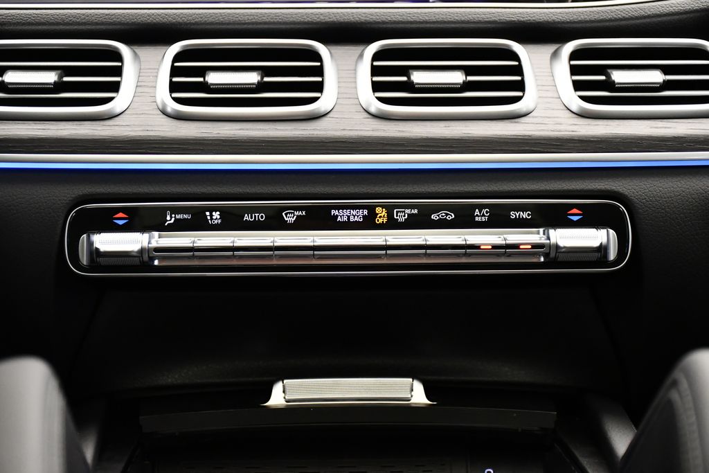 Thumbnail: 2026 Mercedes-Benz GLE - 29