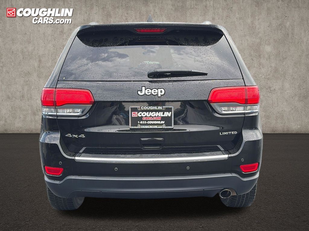 View vehicle photo 7