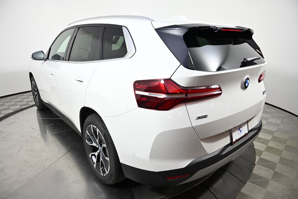 Thumbnail: 2026 BMW X3 - 3