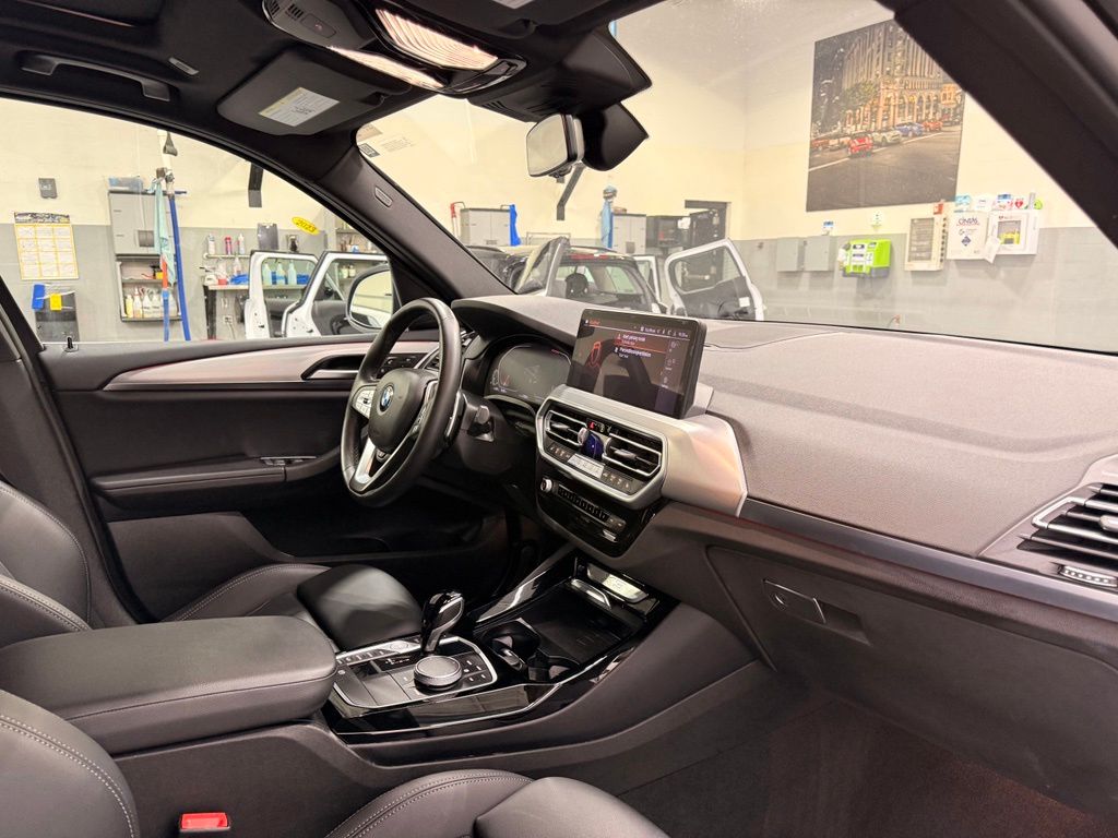 Thumbnail: 2023 BMW X3 - 29