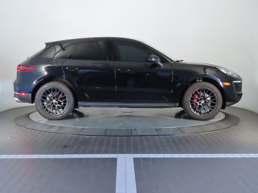 Thumbnail: 2017 Porsche Macan - 8