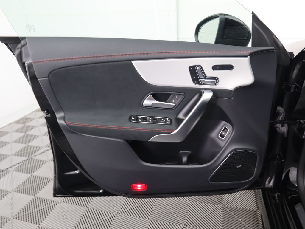 Thumbnail: 2025 Mercedes-Benz CLA - 23