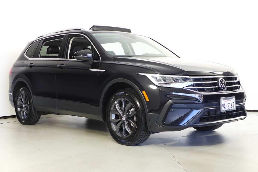 Thumbnail: 2022 Volkswagen Tiguan - 4