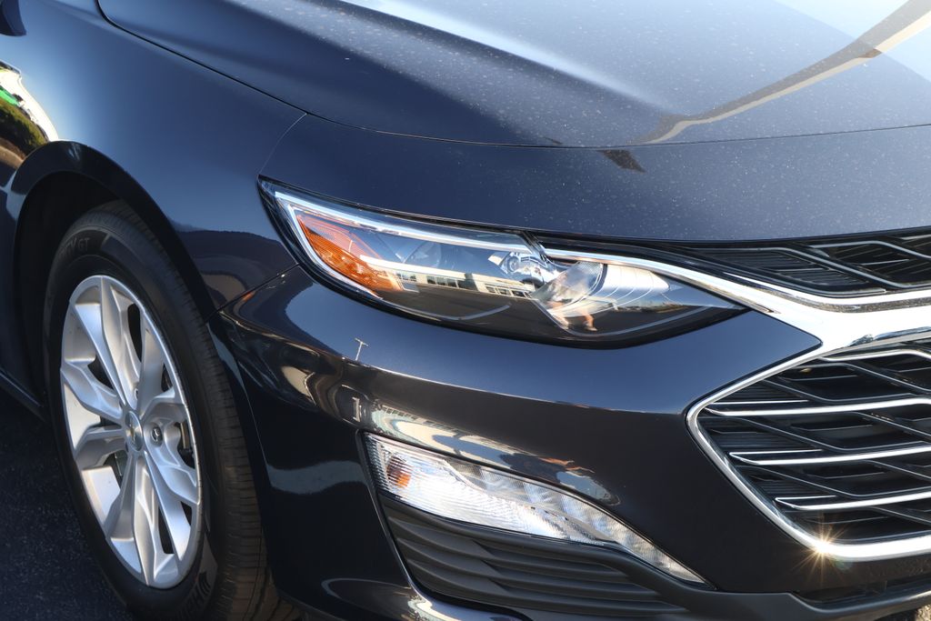 Thumbnail: 2023 Chevrolet Malibu - 4