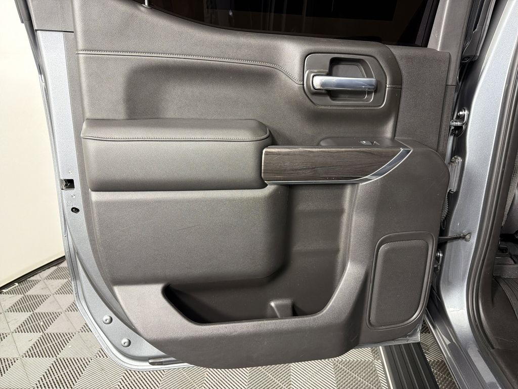 used 2021 Chevrolet Silverado 1500 car, priced at $45,977