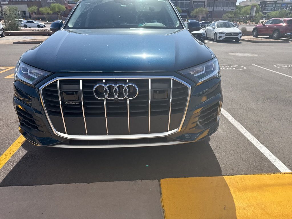 2022 Audi Q7 Premium Plus 2