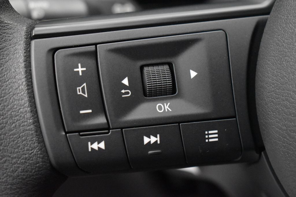 Thumbnail: 2026 Nissan Kicks - 15