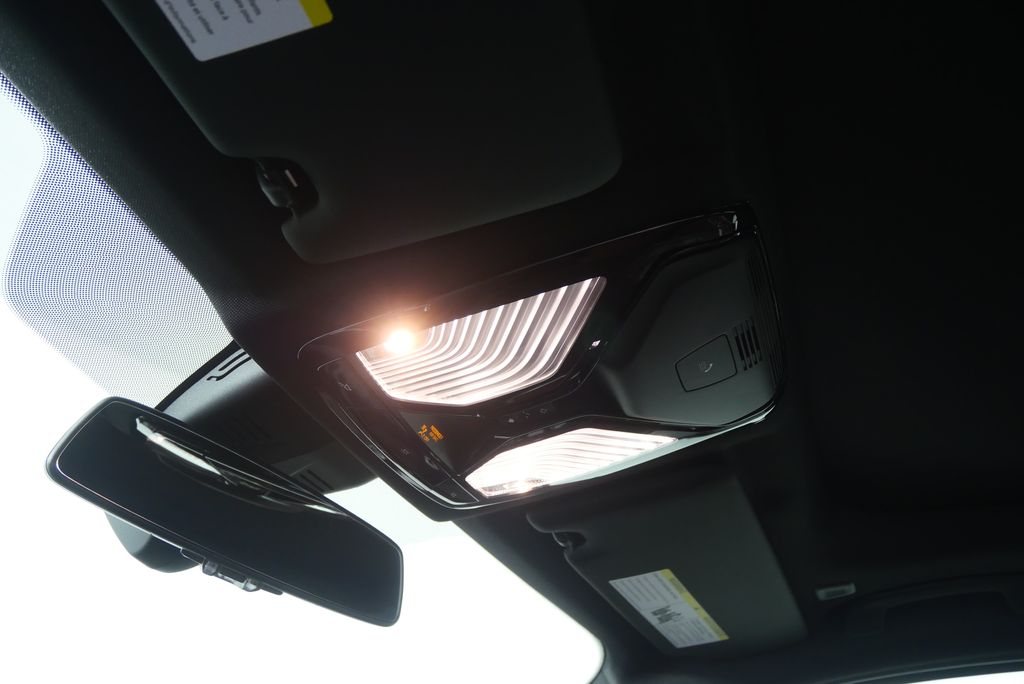 Thumbnail: 2026 BMW 3 Series - 19