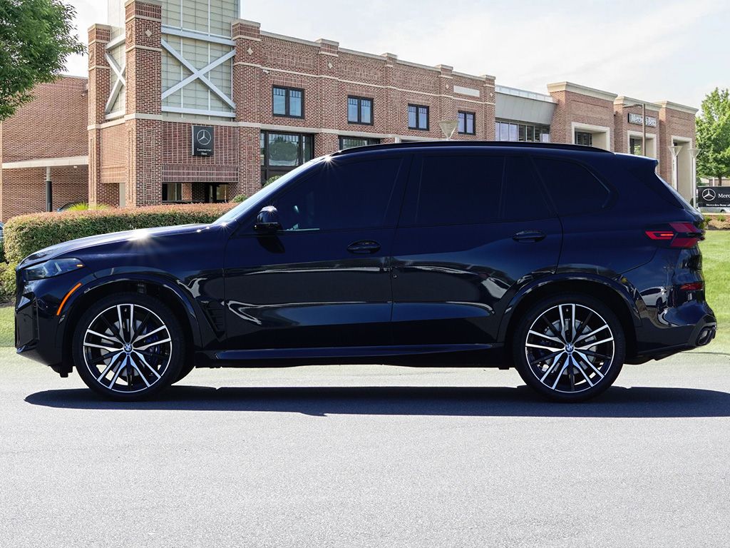 Thumbnail: 2024 BMW X5 - 8