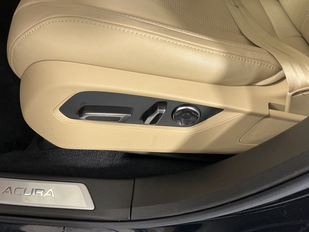 Thumbnail: 2023 Acura RDX - 25