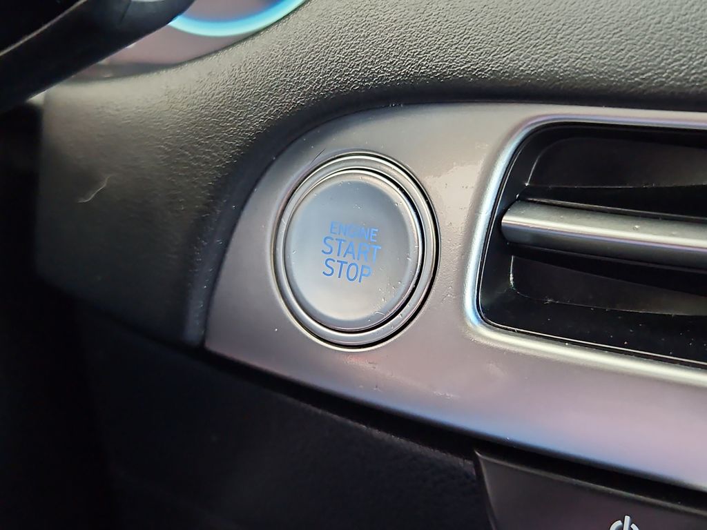2023 Hyundai Palisade Limited Black at Jones Ford