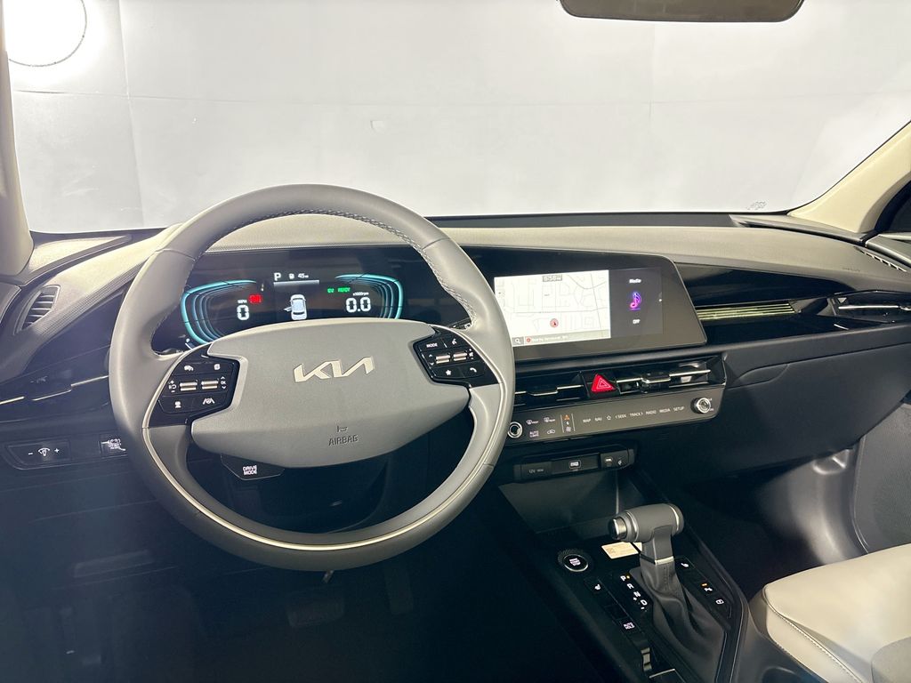 2025 Kia Niro EX