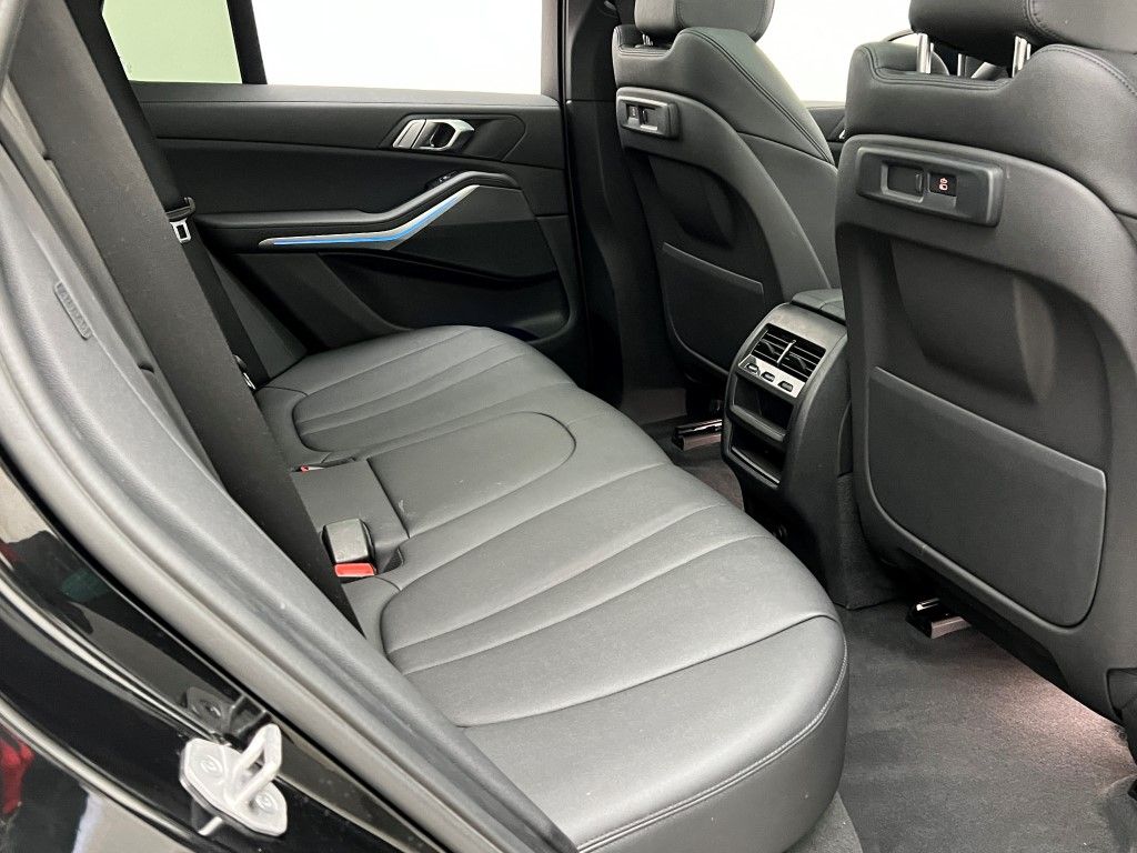 Thumbnail: 2022 BMW X5 - 15