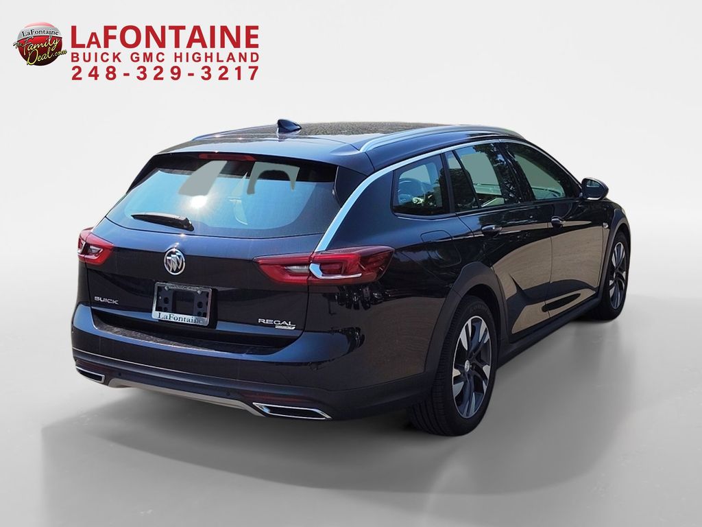 2018 Buick Regal TourX Essence 7