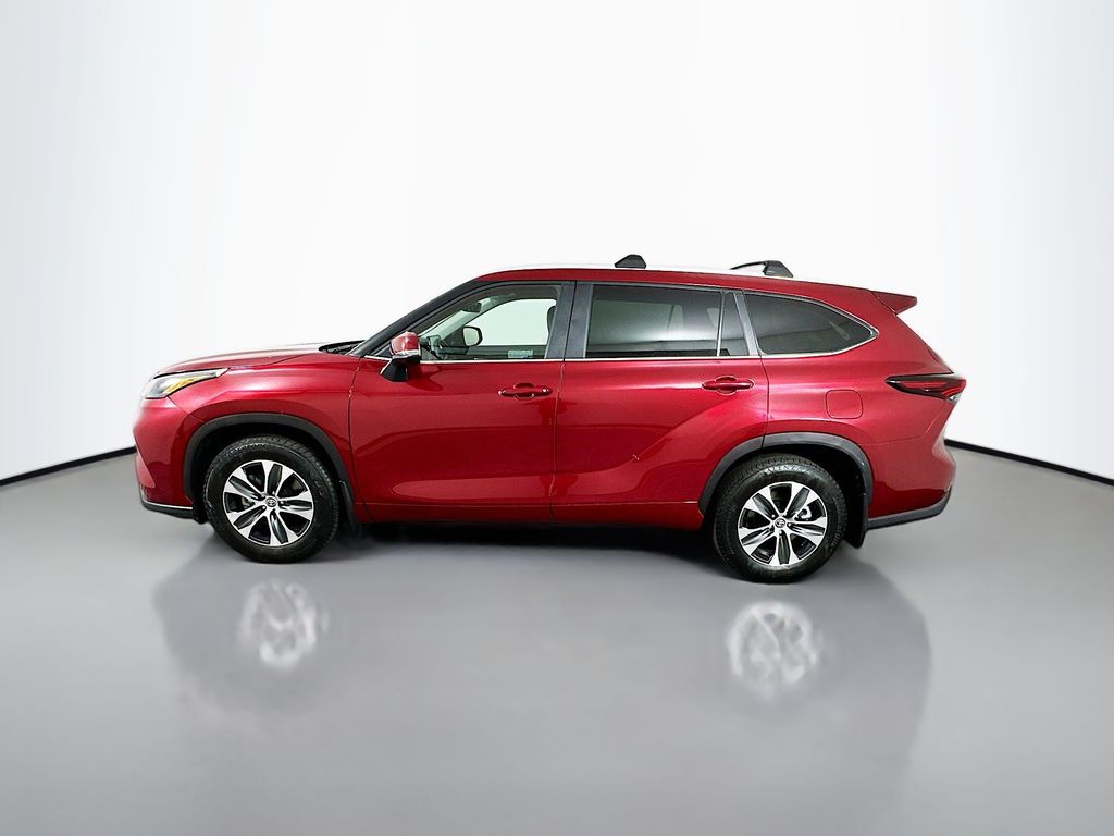 Thumbnail: 2025 Toyota Highlander - 8