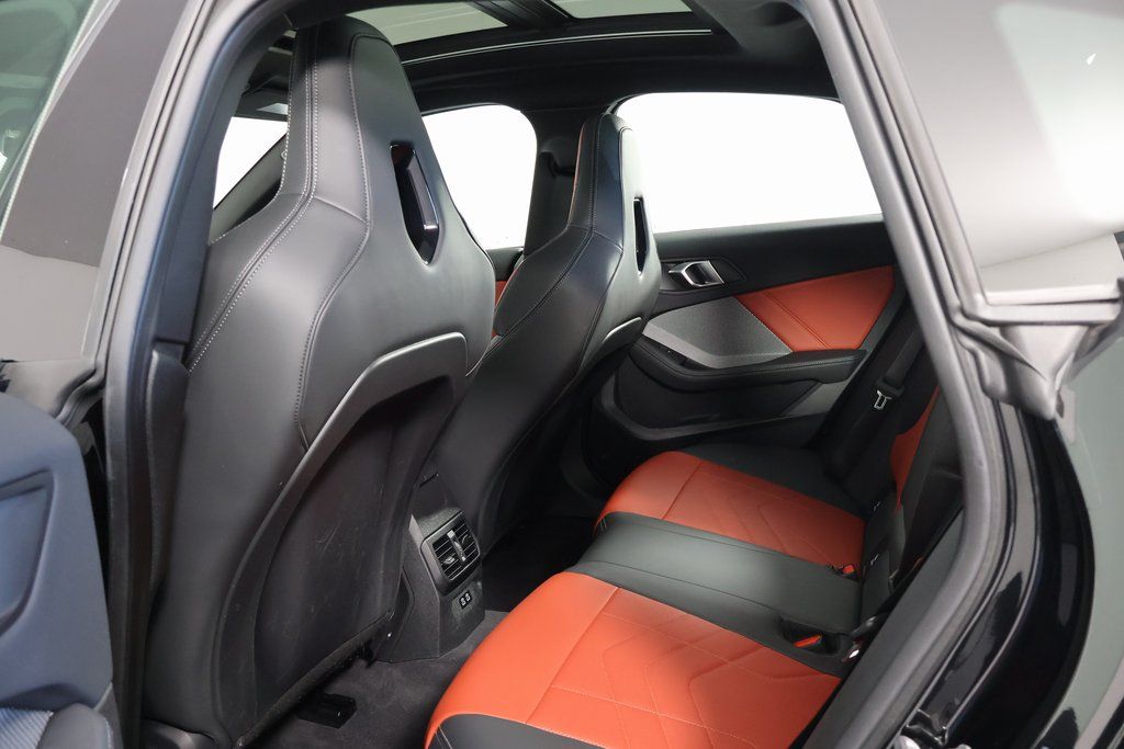 Thumbnail: 2025 BMW 2 Series - 11