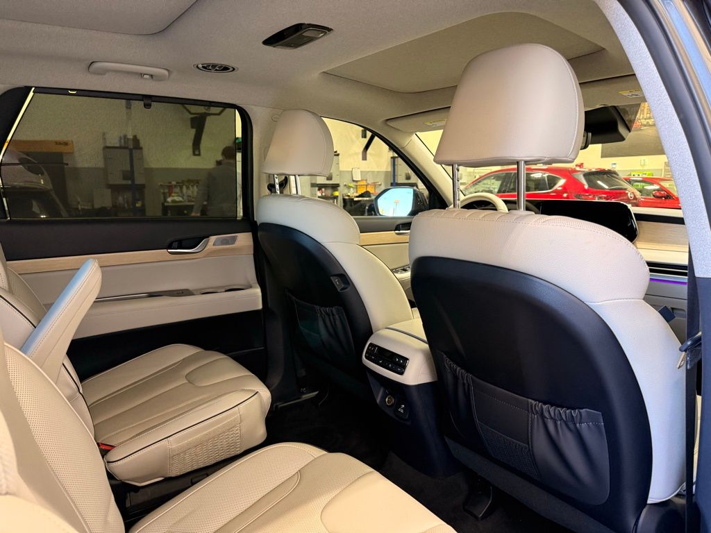 Thumbnail: 2025 Hyundai Palisade - 26