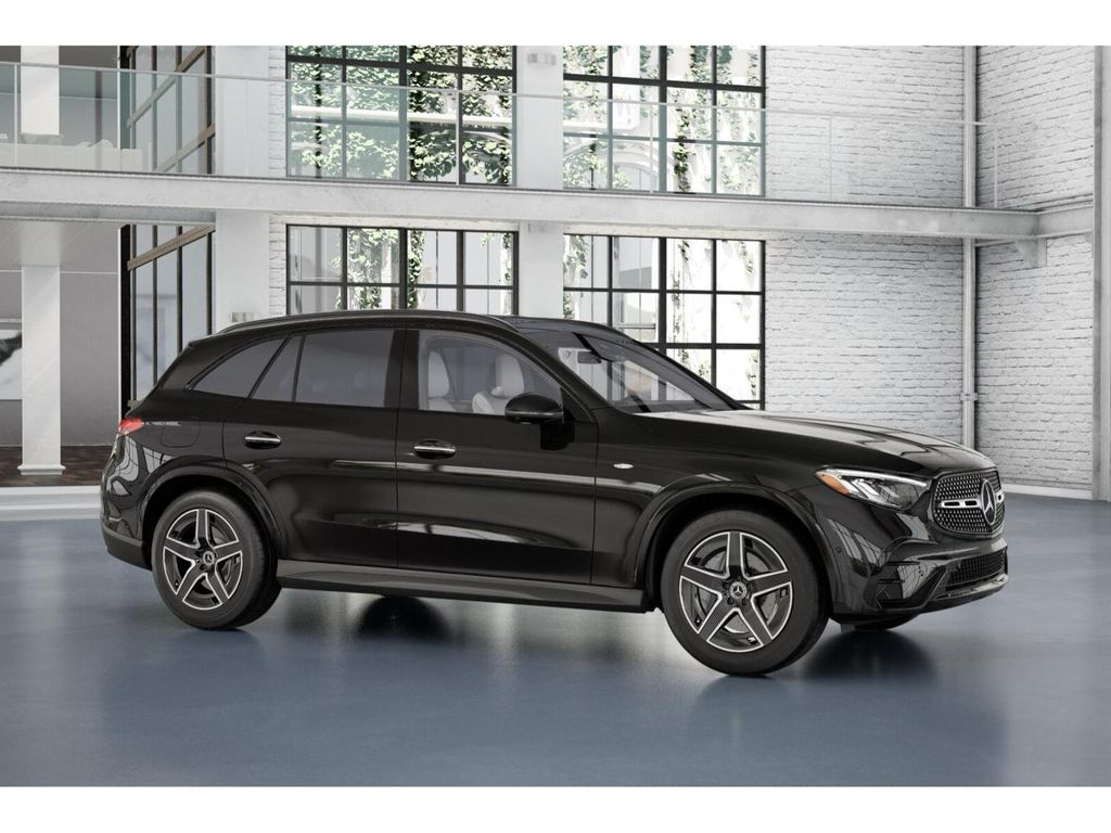 Thumbnail: 2025 Mercedes-Benz GLC - 13