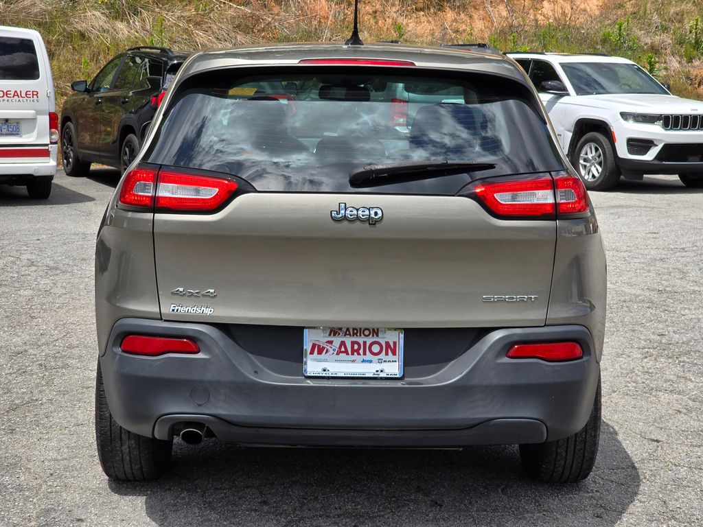 2017 Light Brownstone Pearlcoat Jeep Cherokee Sport 4X4 SUV