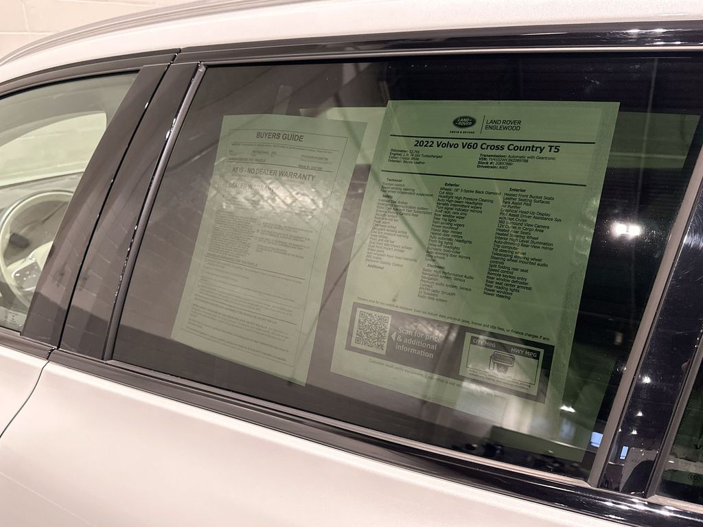 Thumbnail: 2022 Volvo S60 - 20