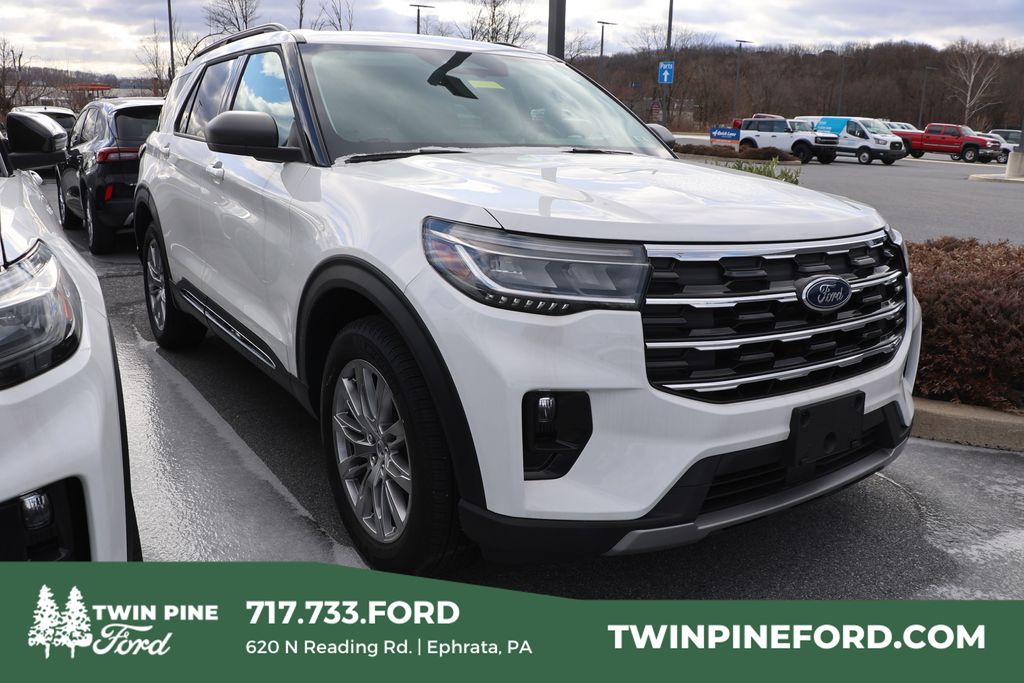 2025 Ford Explorer Active AWD