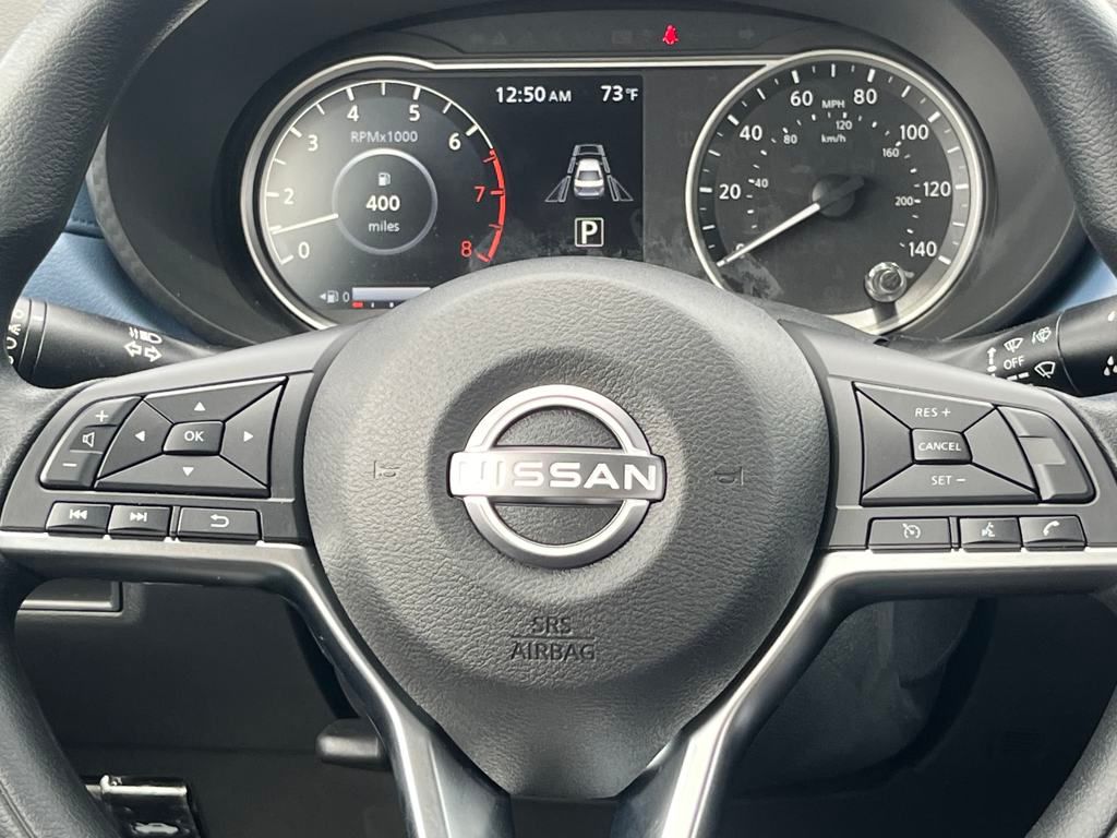 2025 Nissan Versa 1.6 SV photo